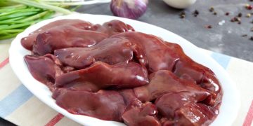 Ciğeri neden suda bekletmelisiniz: Çoğu kişi bilmiyor