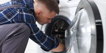 Gürültülü ve sallanan çamaşır makinesini 5 adımda düzeltin