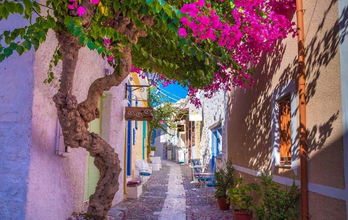 Ünlü adada ücretsiz konaklama ve kahvaltı fırsatı: Tek şartı var